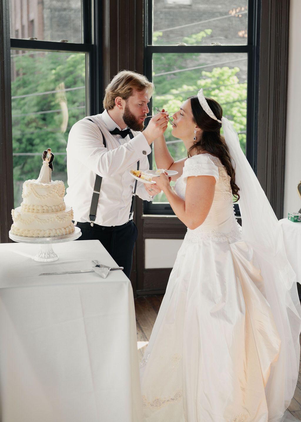 Cathedral of the most sacred heart knoxville catholic wedding madeline oakley photography (109)