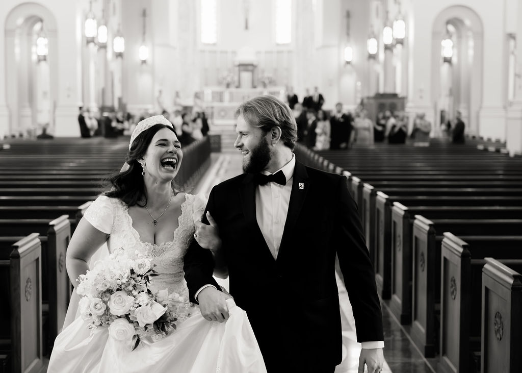 Cathedral of the most sacred heart knoxville catholic wedding madeline oakley photography (7)