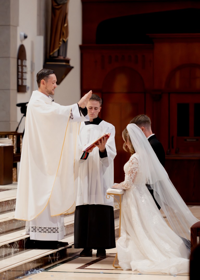 Knoxville catholic wedding danner madeline oakley photography (2225) (medium)