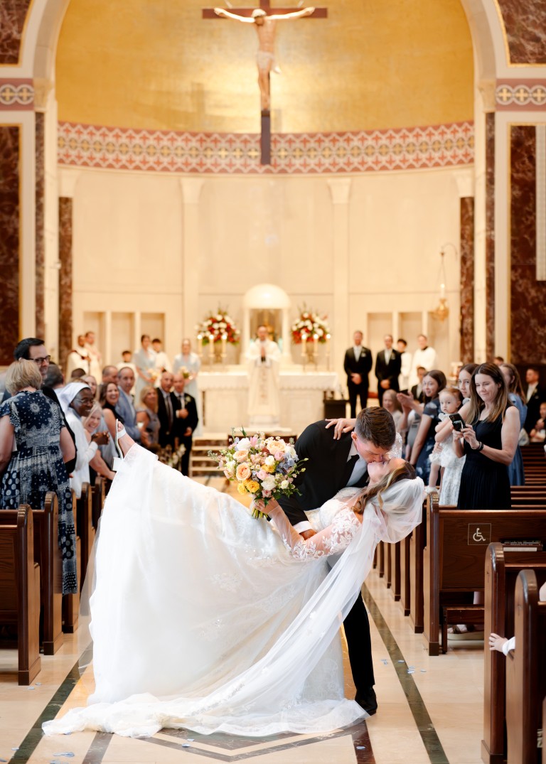 Knoxville catholic wedding danner madeline oakley photography (2349) (medium)